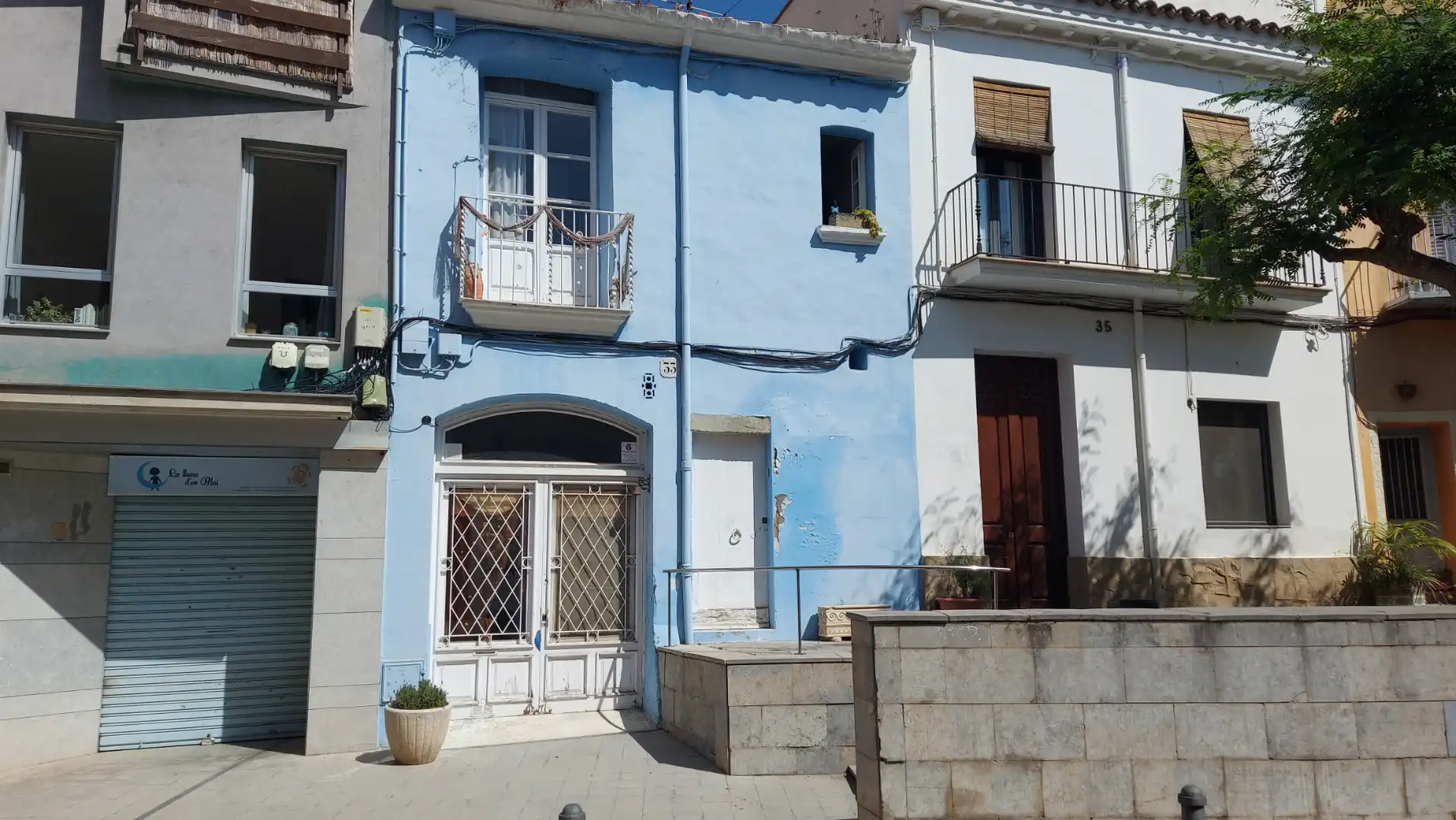 Vista exterior de Casa adosada en venta en Caldes d'Estrac con Calefacción, Parquet y Amueblado