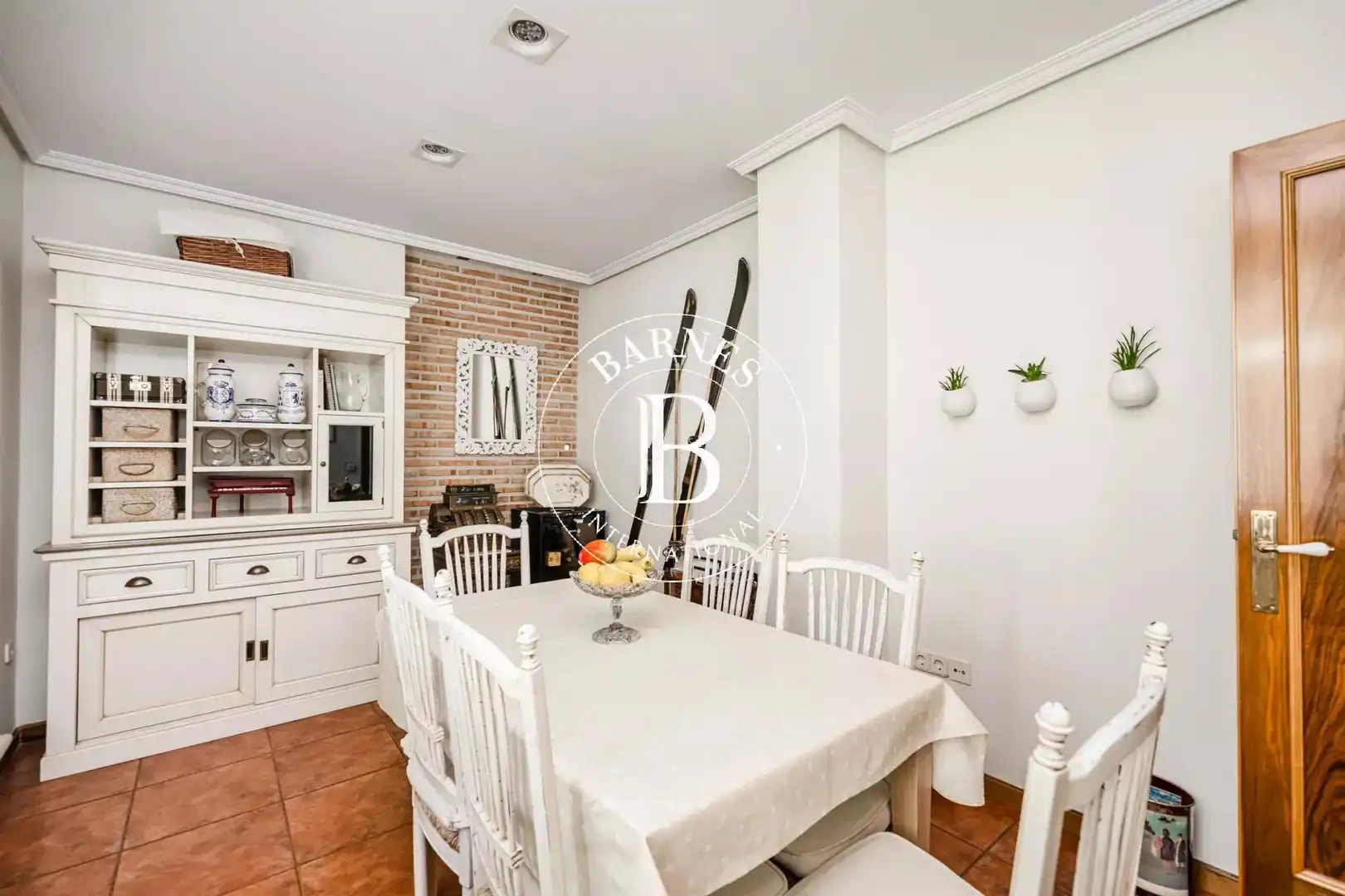 Comedor de Piso en venta en Madrid con Calefacción