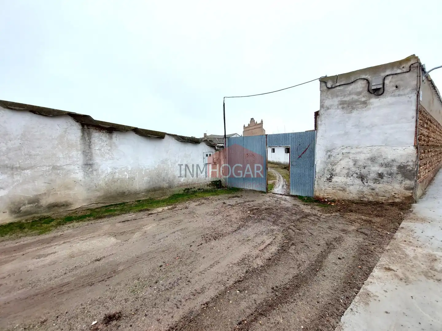 Industrial buildings for sale in Adanero