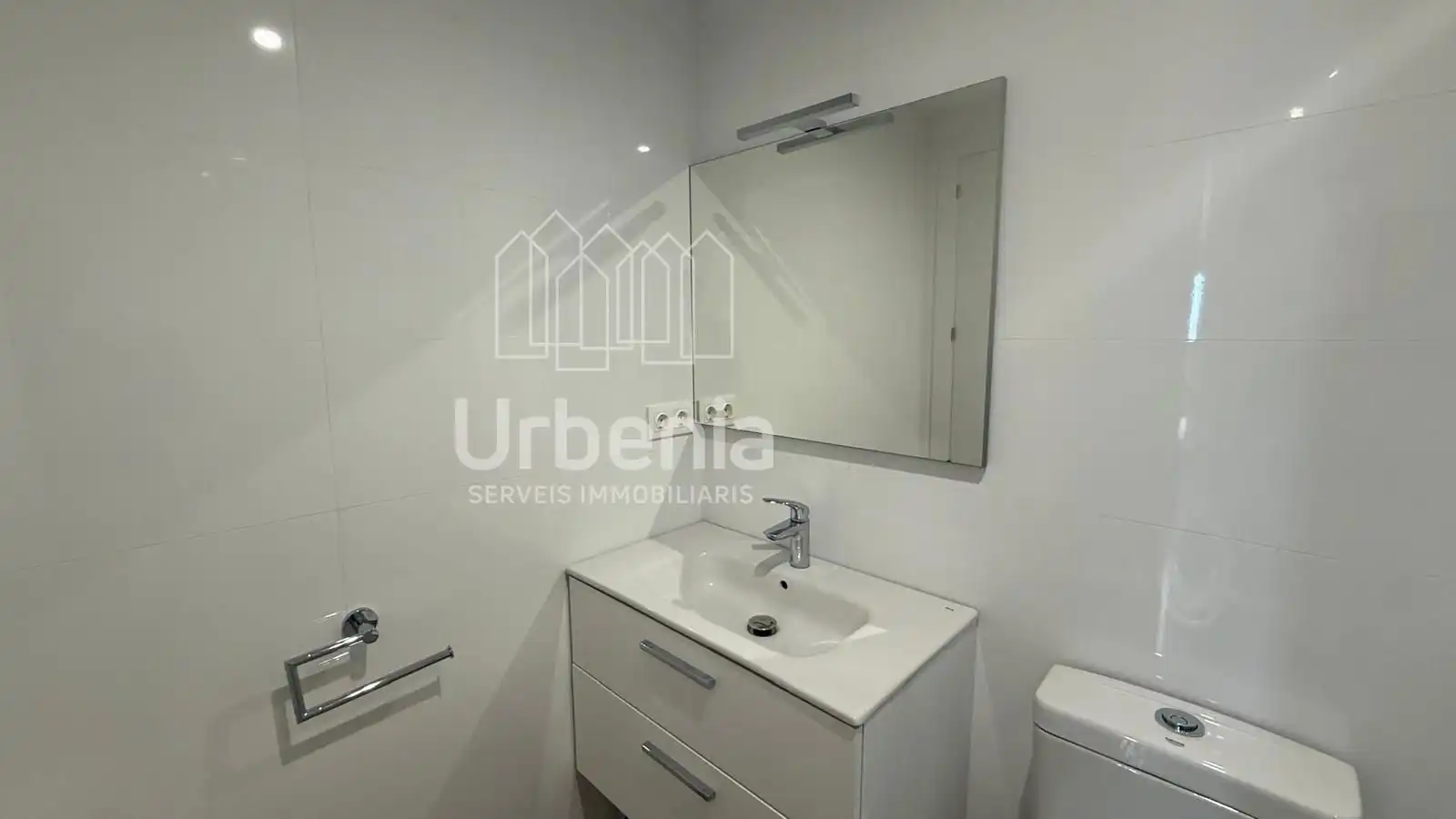 Attic for rent in Gorg