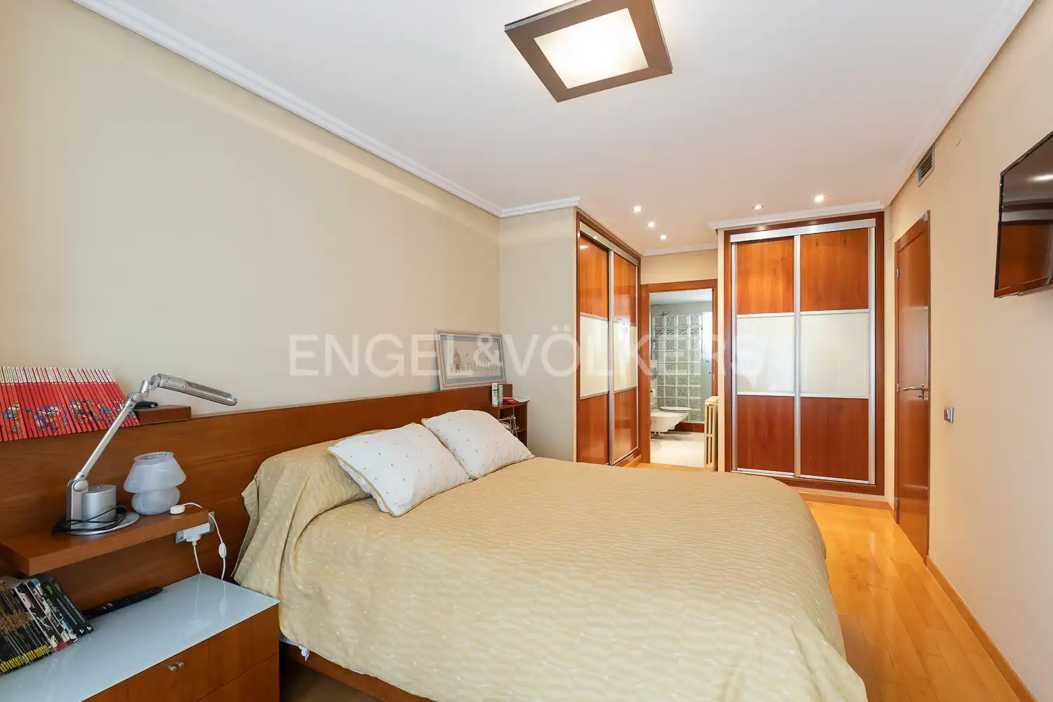 Habitación de Apartamento en venta en Castellón de la Plana / Castelló de la Plana con Aire acondicionado, Calefacción y Parquet