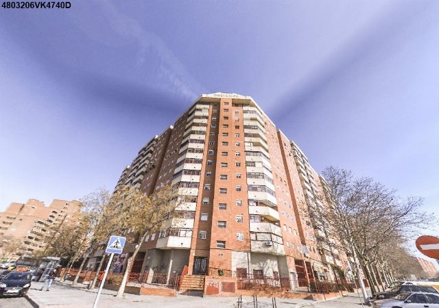Vista exterior de Piso en venta en  Madrid Capital