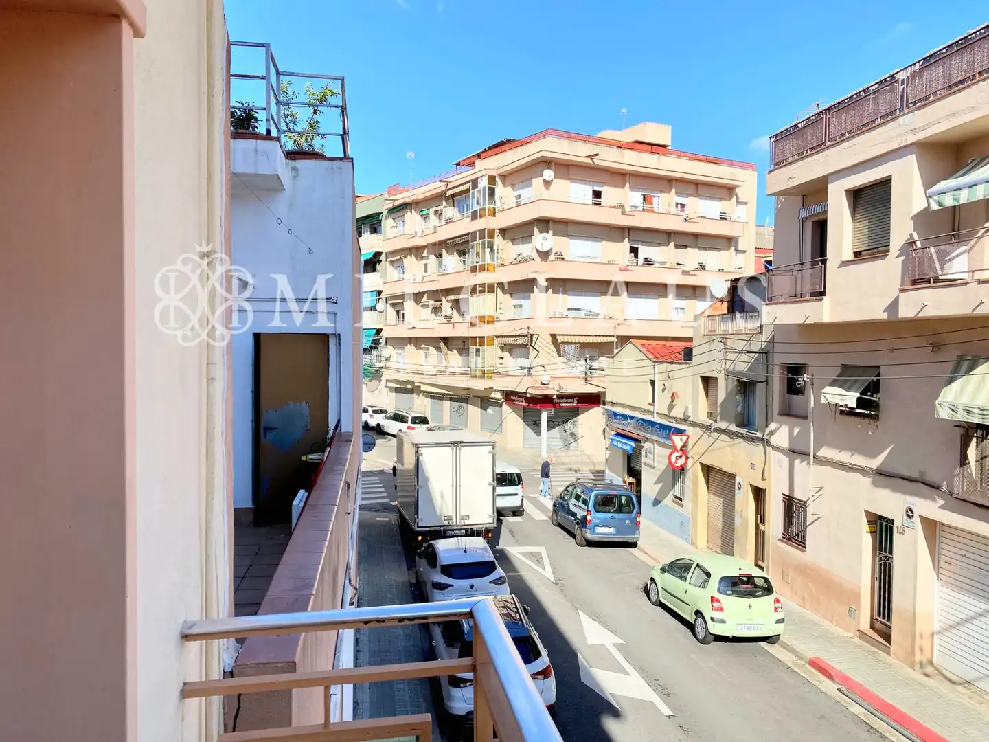 Vista exterior de Casa adosada en venda en Sabadell amb Aire condicionat, Calefacció i Terrassa