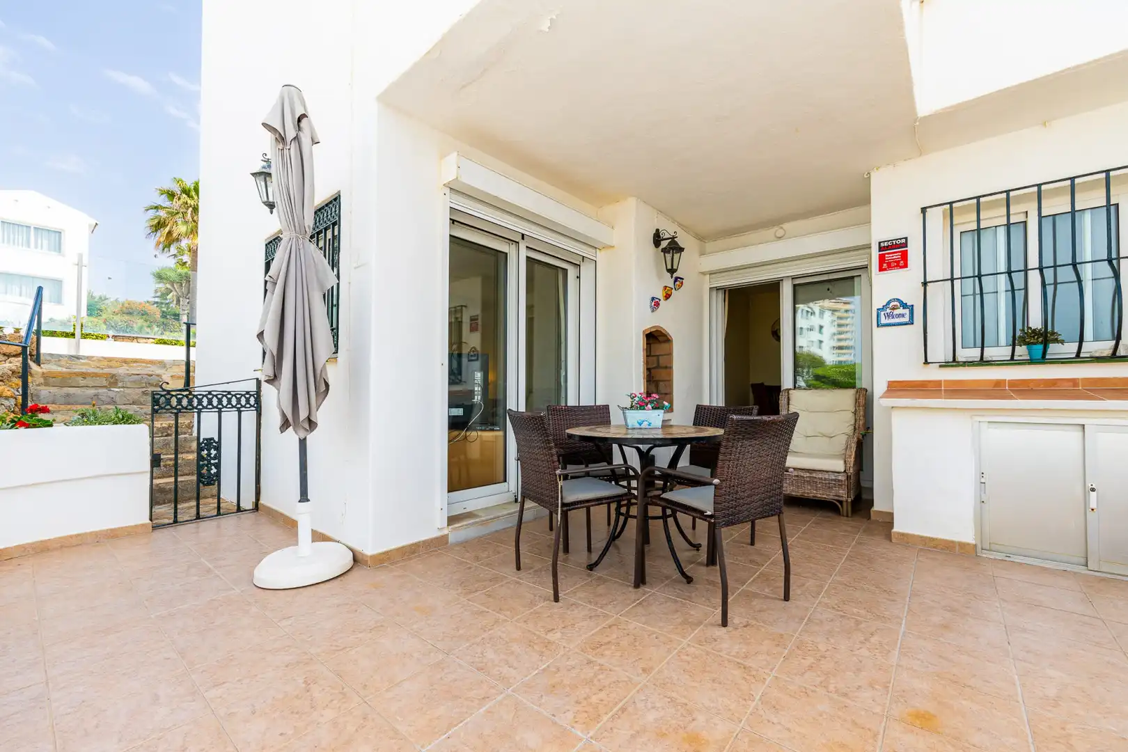 Terrasse von Einfamilien-Reihenhaus zum Verkauf in Mijas mit Klimaanlage, Terrasse und Schwimmbad