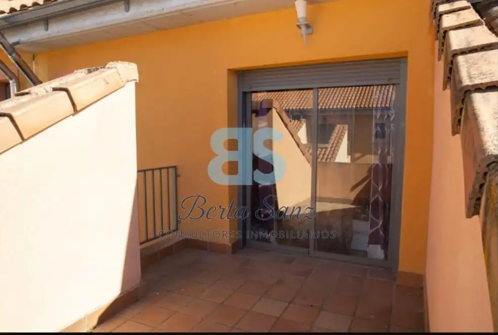 Terraza de Casa adosada en venta en Pioz con Aire acondicionado, Calefacción y Jardín privado
