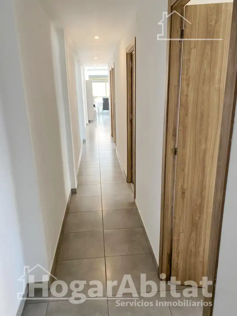 Piso en venta en Castellón de la Plana / Castelló de la Plana con Aire acondicionado, Calefacción y Balcón