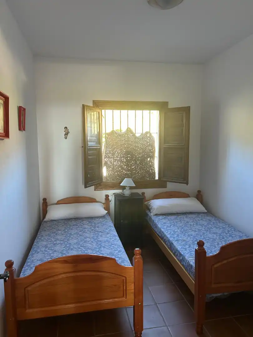 Dormitori de Finca rústica en venda en Macharaviaya amb Terrassa, Traster i Piscina