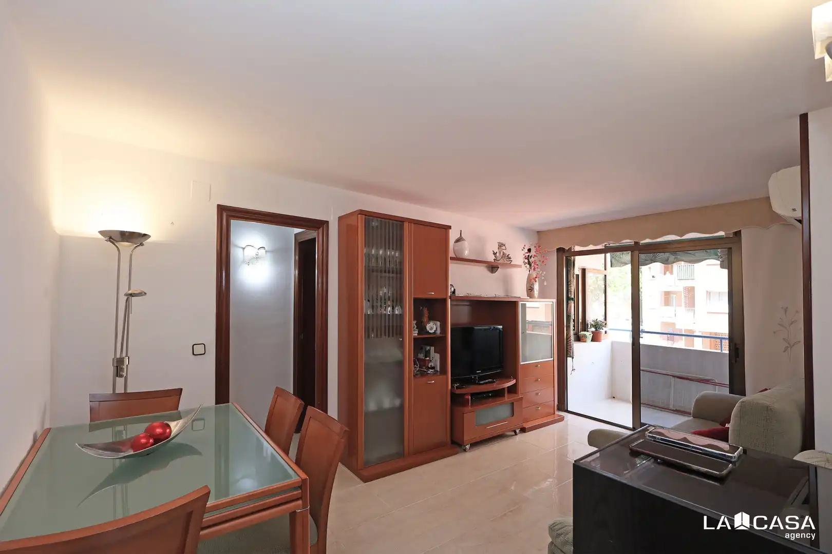 Sala d'estar de Pis en venda en Esplugues de Llobregat amb Balcó