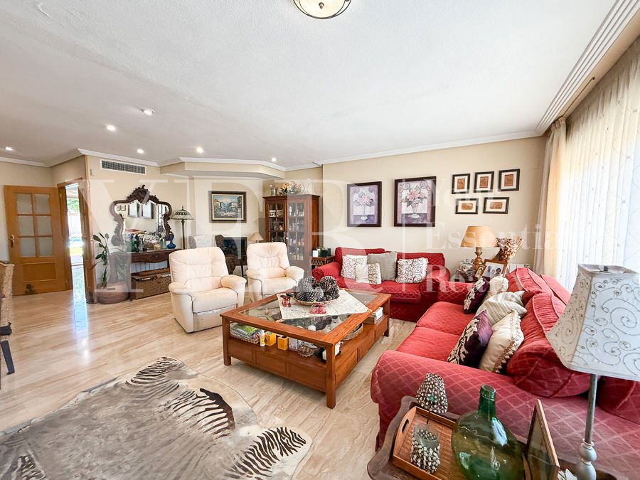 Living room of Single-family semi-detached for sale in Alicante / Alacant  with Air Conditioner, Heating and Private garden