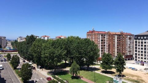 Foto 2 de Piso en venta en Avenida de Castelao, 37, As Travesas - Balaídos, Vigo