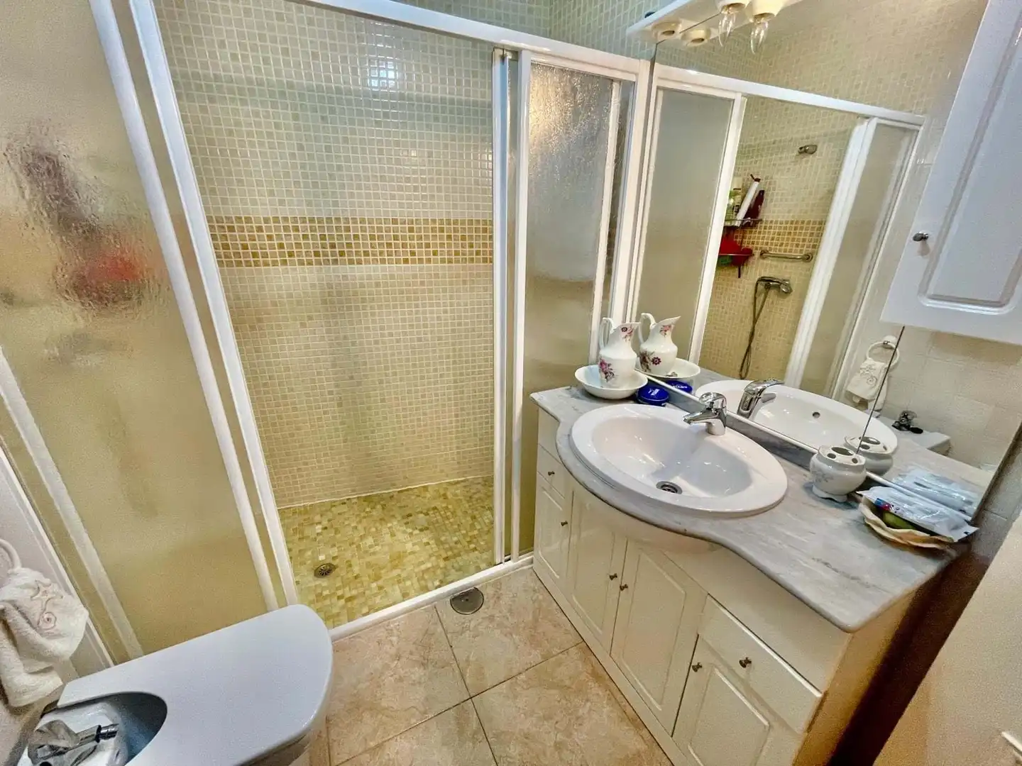Bathroom of Detached homes for sale in El Carpio