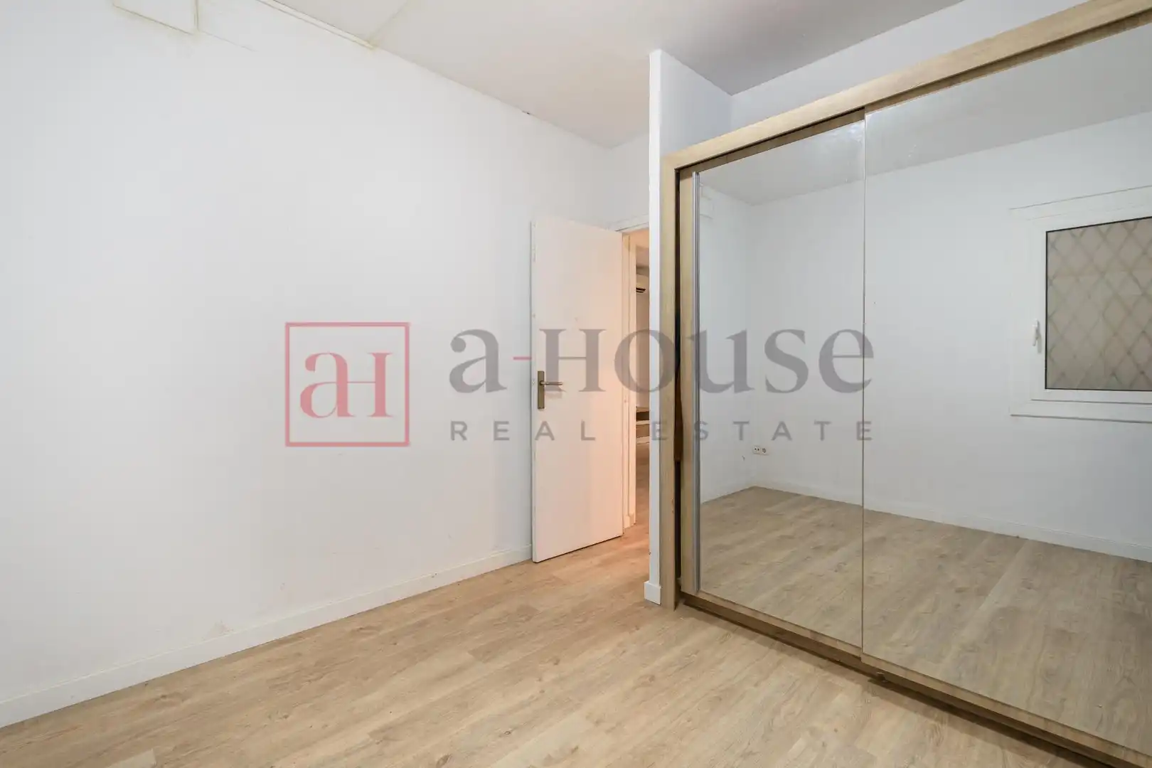 Habitación de Piso en venta en Sants - Montjuïc