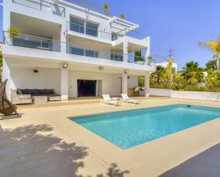 Swimming pool of House or chalet for sale in Marbella  with Air Conditioner, Terrace and Swimming Pool