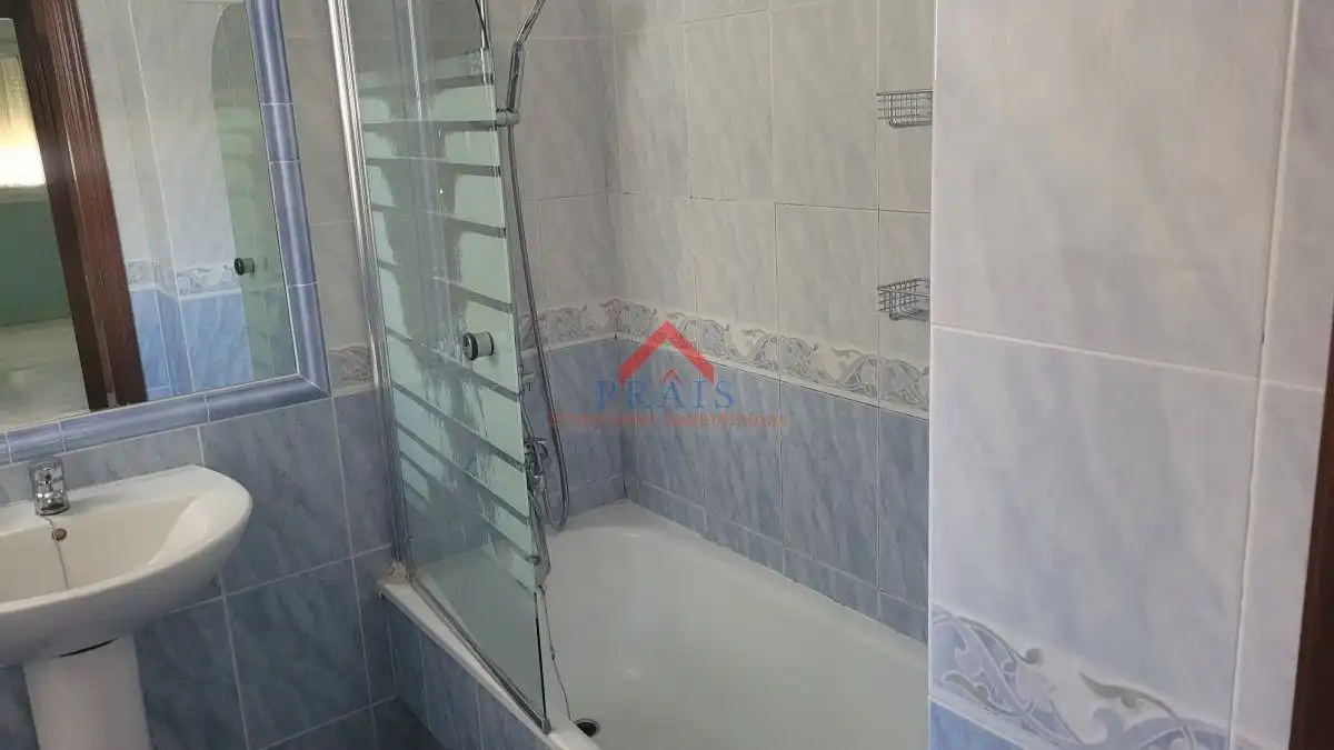 Badezimmer von Wohnung zur Miete in Utrera mit Terrasse