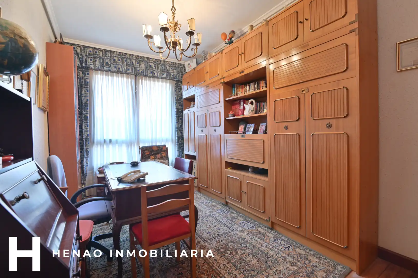 Bedroom of Flat for sale in Abando - Albia