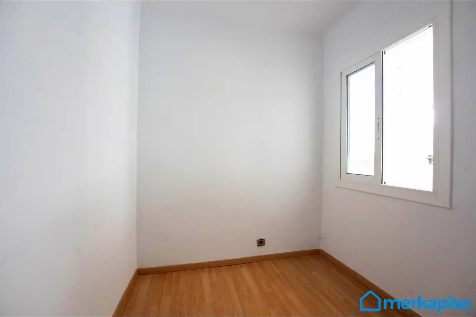 Dormitori de Àtic en venda en Viladecans amb Aire condicionat, Parquet i Balcó