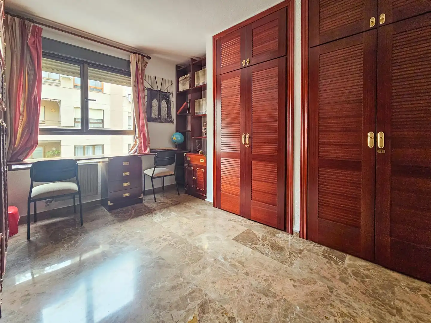 Schlafzimmer von Wohnung zum Verkauf in Jaén mit Klimaanlage, Heizung und Terrasse