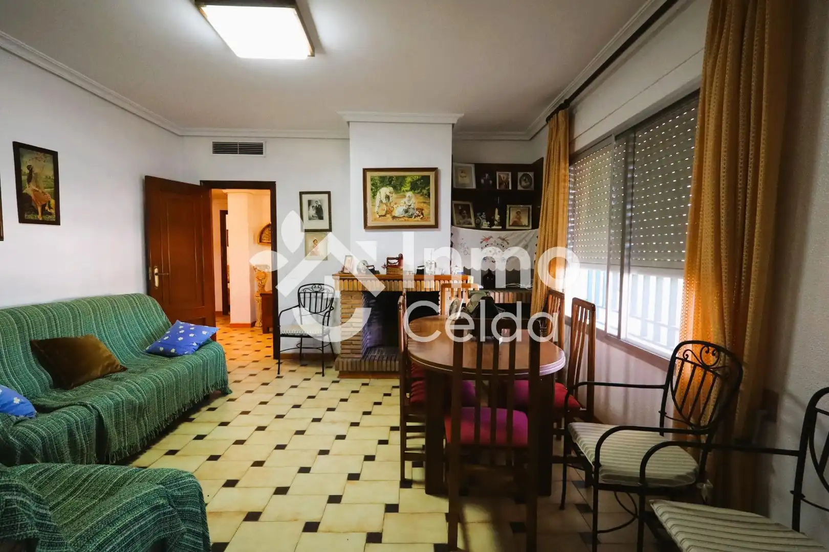 Sala de estar de Casa o chalet en venta en Chiva con Aire acondicionado, Calefacción y Jardín privado