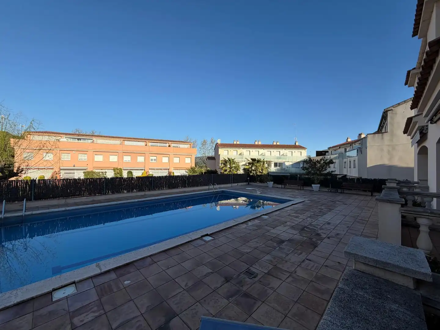 Piscina de Casa adosada de alquiler en Palamós con Terraza, Amueblado y Se aceptan mascotas