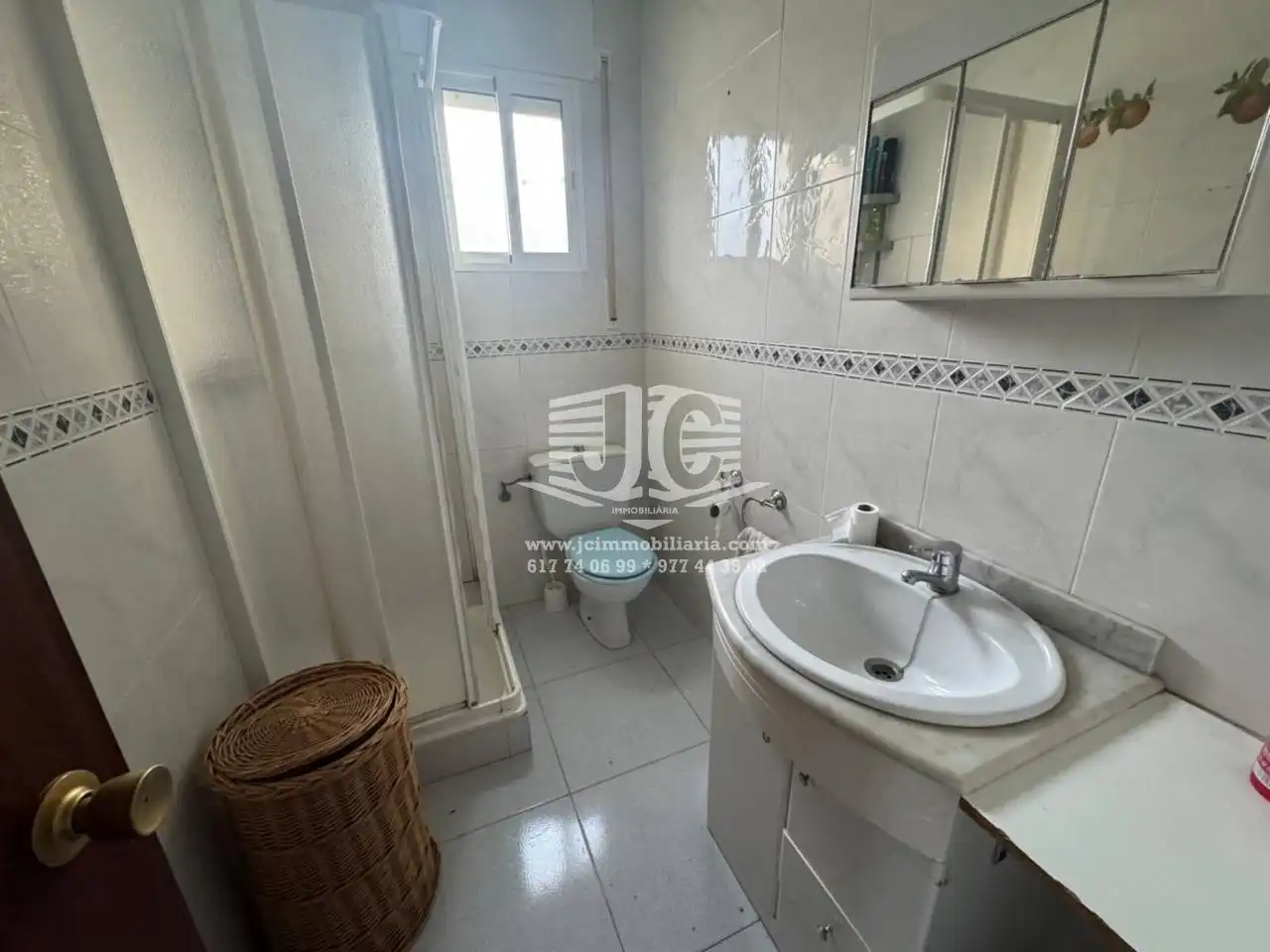 Bathroom of Houses for sale in Tortosa  with Air Conditioner, Private garden and Terrace