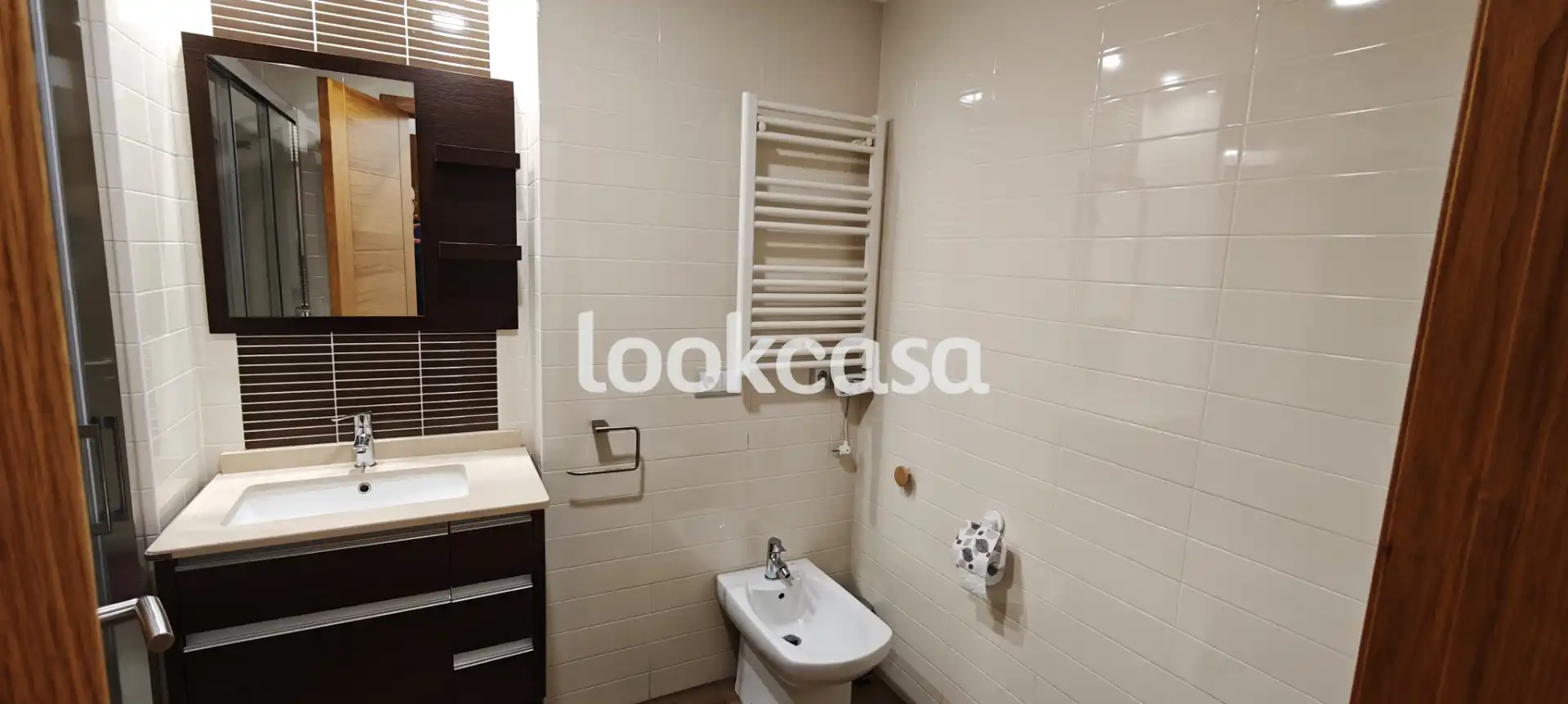 Bathroom of Flat for sale in Sanxenxo  with Heating, Parquet flooring and Terrace