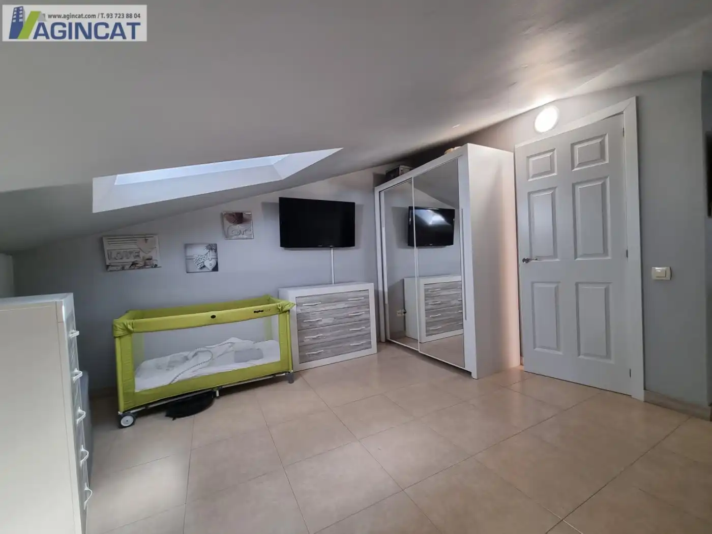 Ático en venta en Sabadell con Terraza, Amueblado y Alarma