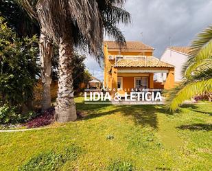 Exterior view of House or chalet for sale in Alcalá de Guadaira  with Air Conditioner, Heating and Private garden