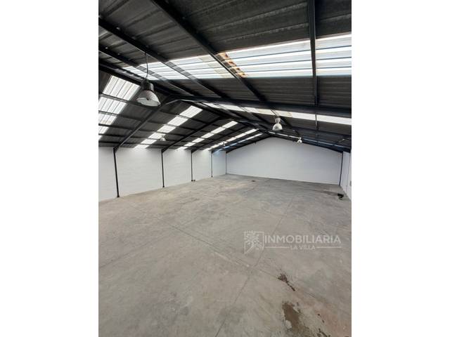 Nave industrial en Alquiler en Avenida 9 Poligono Industrial en Capellanía - Retamar