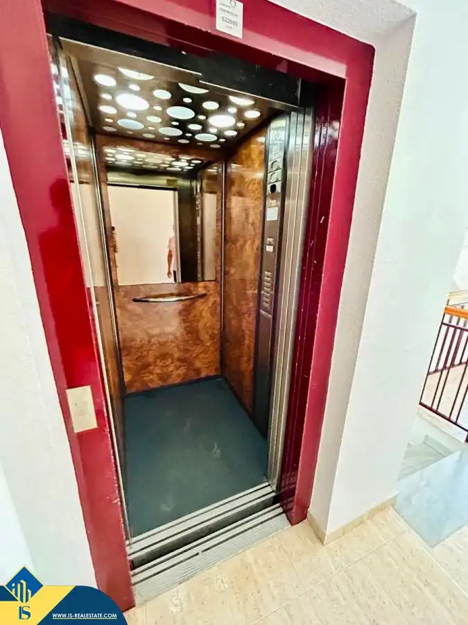 Flat for sale in Torrevieja  with Air Conditioner, Terrace and Furnished