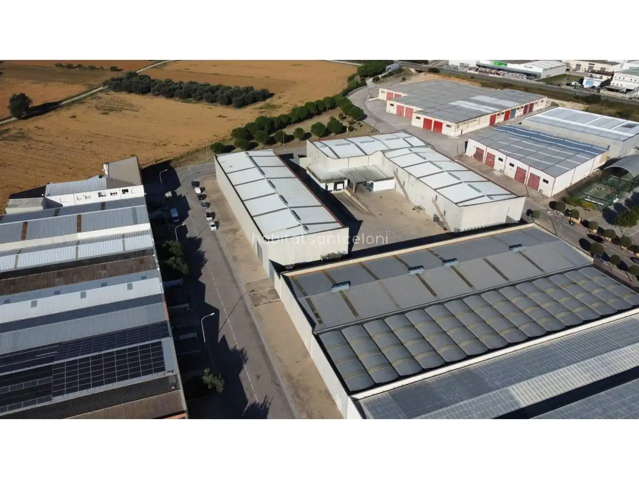 Industriegebäude zum Verkauf in Avenida emporda 35, imagen 7