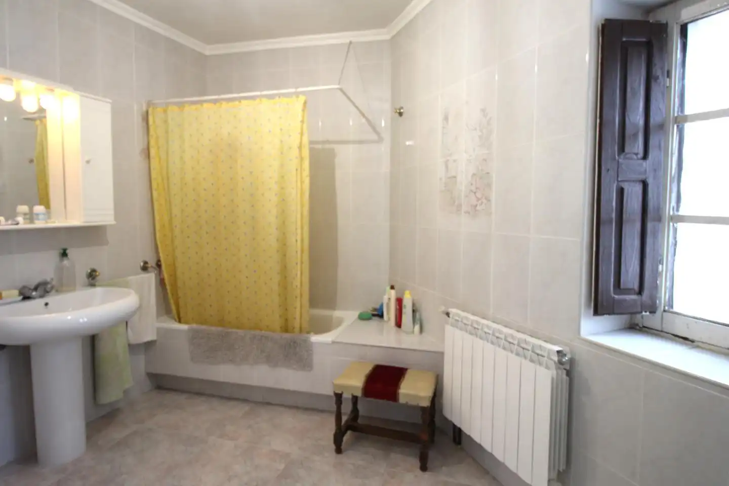 Bathroom of Country homes for sale in Arganza  with Heating and Balcony