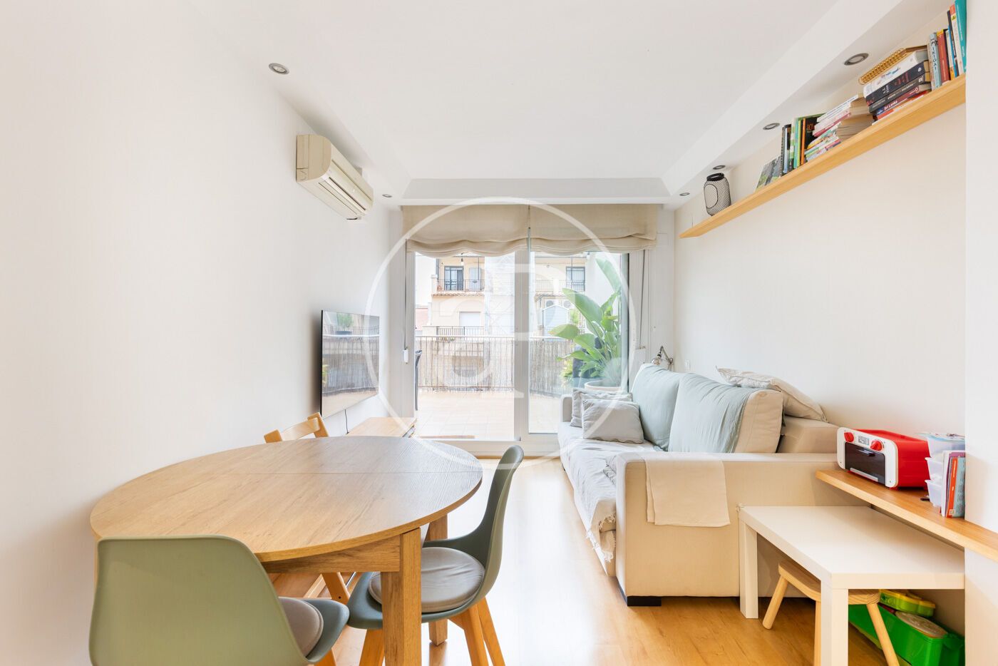 Exterior view of Flat for sale in Sant Cugat del Vallès  with Air Conditioner, Heating and Terrace