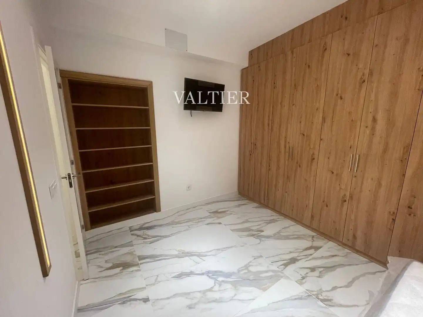 Flat for rent in Madrid  with Air Conditioner, Heating and Furnished