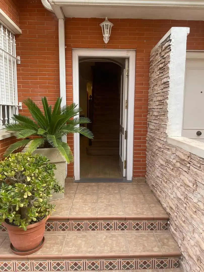 Casa adosada en venda en Elche / Elx amb Aire condicionat, Calefacció i Jardí privat