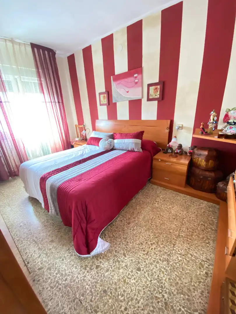 Houses for sale in Calle Sabino Alonso Fueyo, Lada