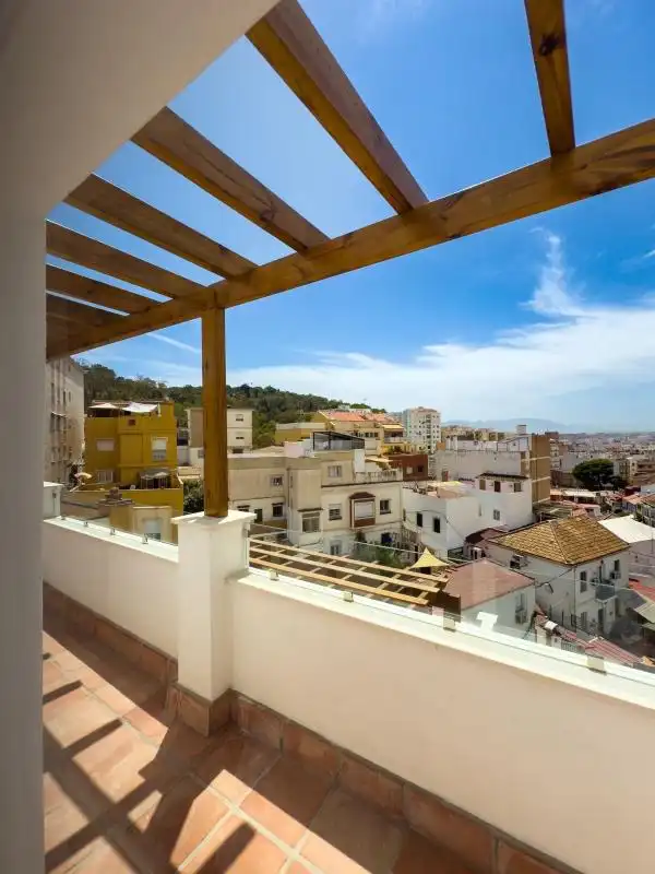 Vista exterior de Àtic en venda en Málaga amb Aire condicionat, Calefacció i Terrassa