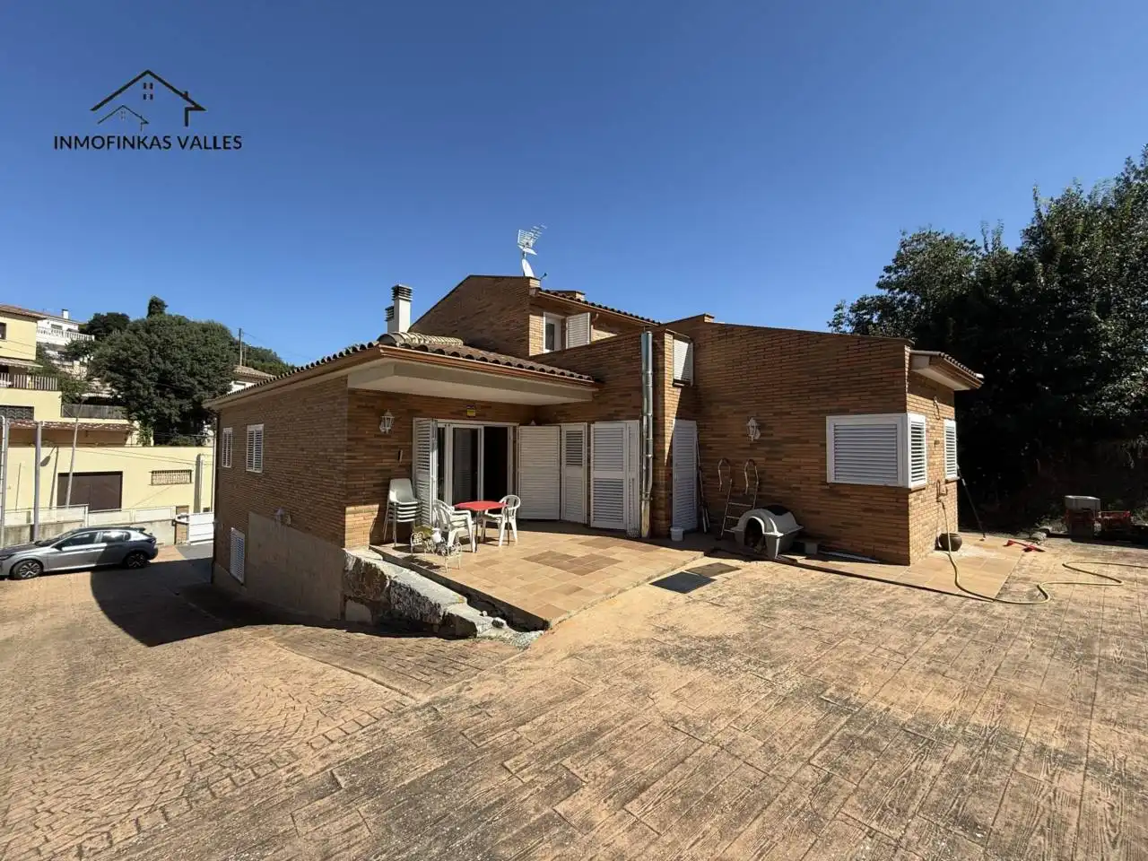 Vista exterior de Casa o xalet en venda en Lliçà de Vall amb Aire condicionat, Calefacció i Jardí privat