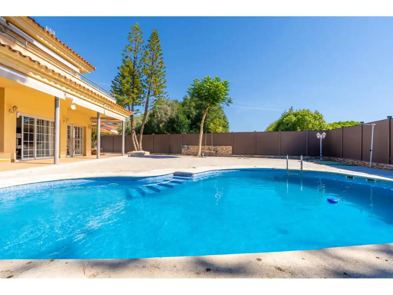 Swimming pool of Houses for sale in Cabrils, Barcelona