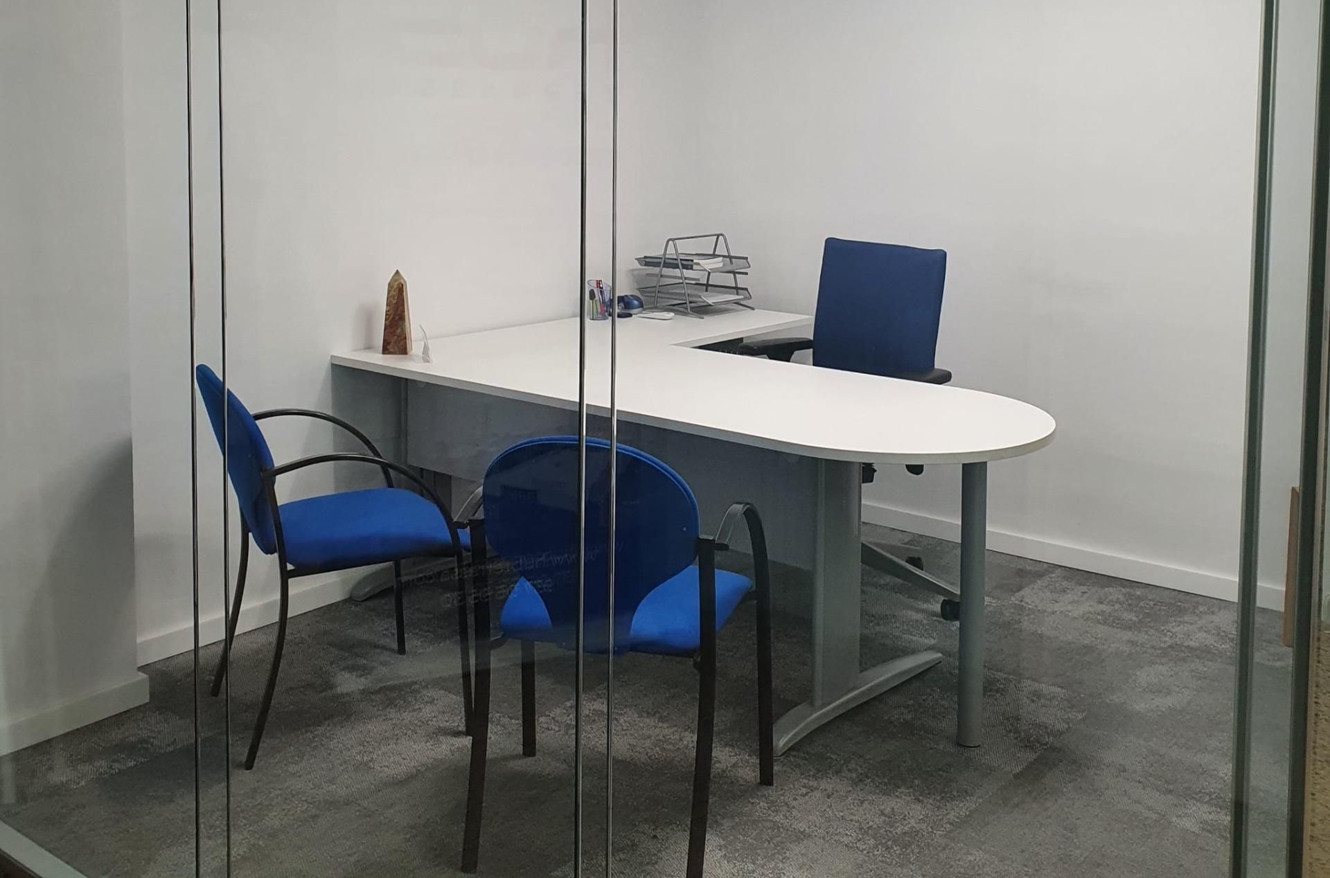 Office to rent in Terrassa  with Air Conditioner and Heating