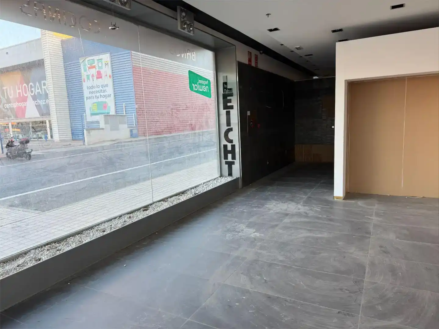 Local de alquiler en Almería