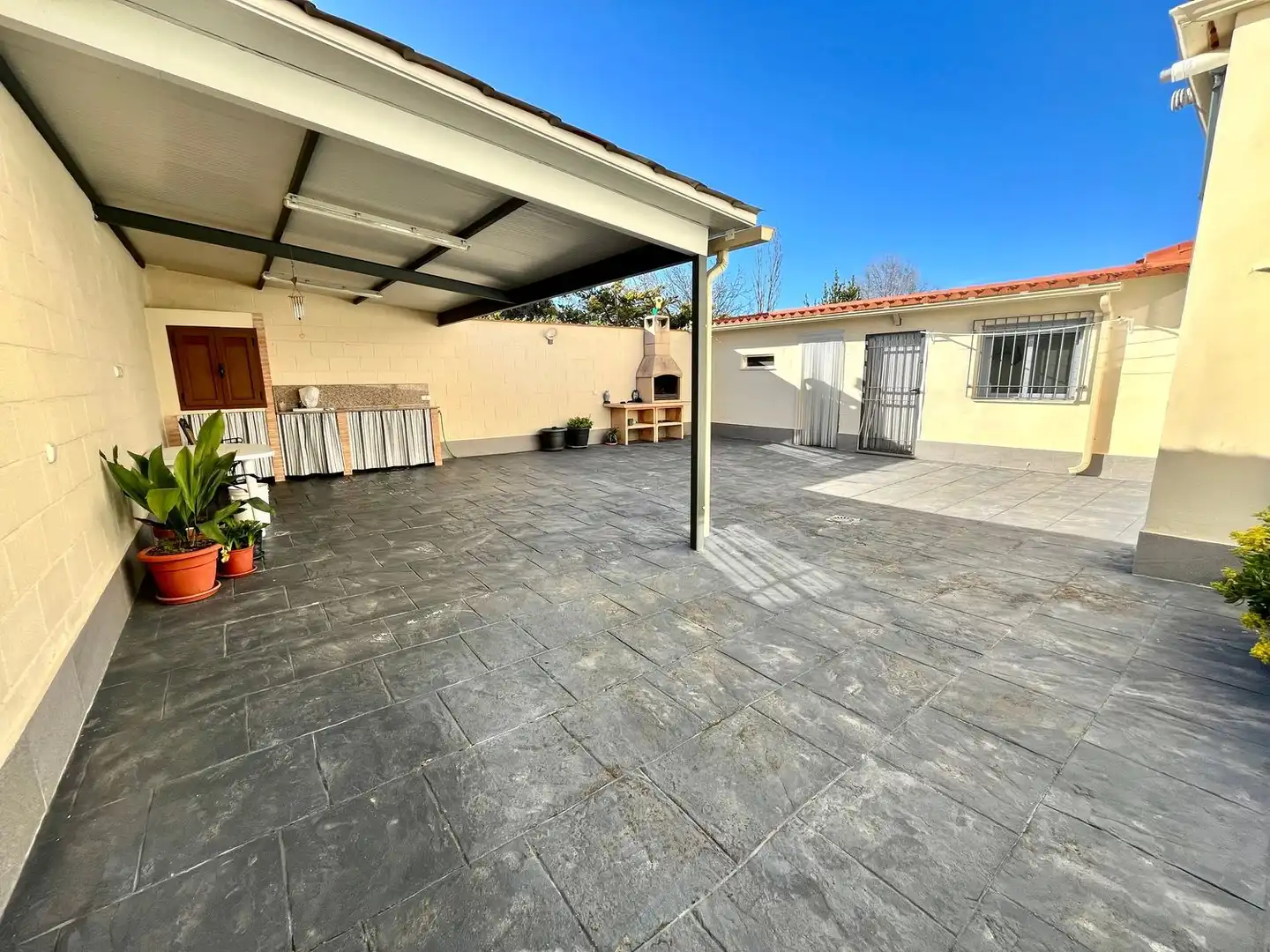 Terraza de Casa adosada en venta en Ciudad Real con Aire acondicionado, Calefacción y Internet