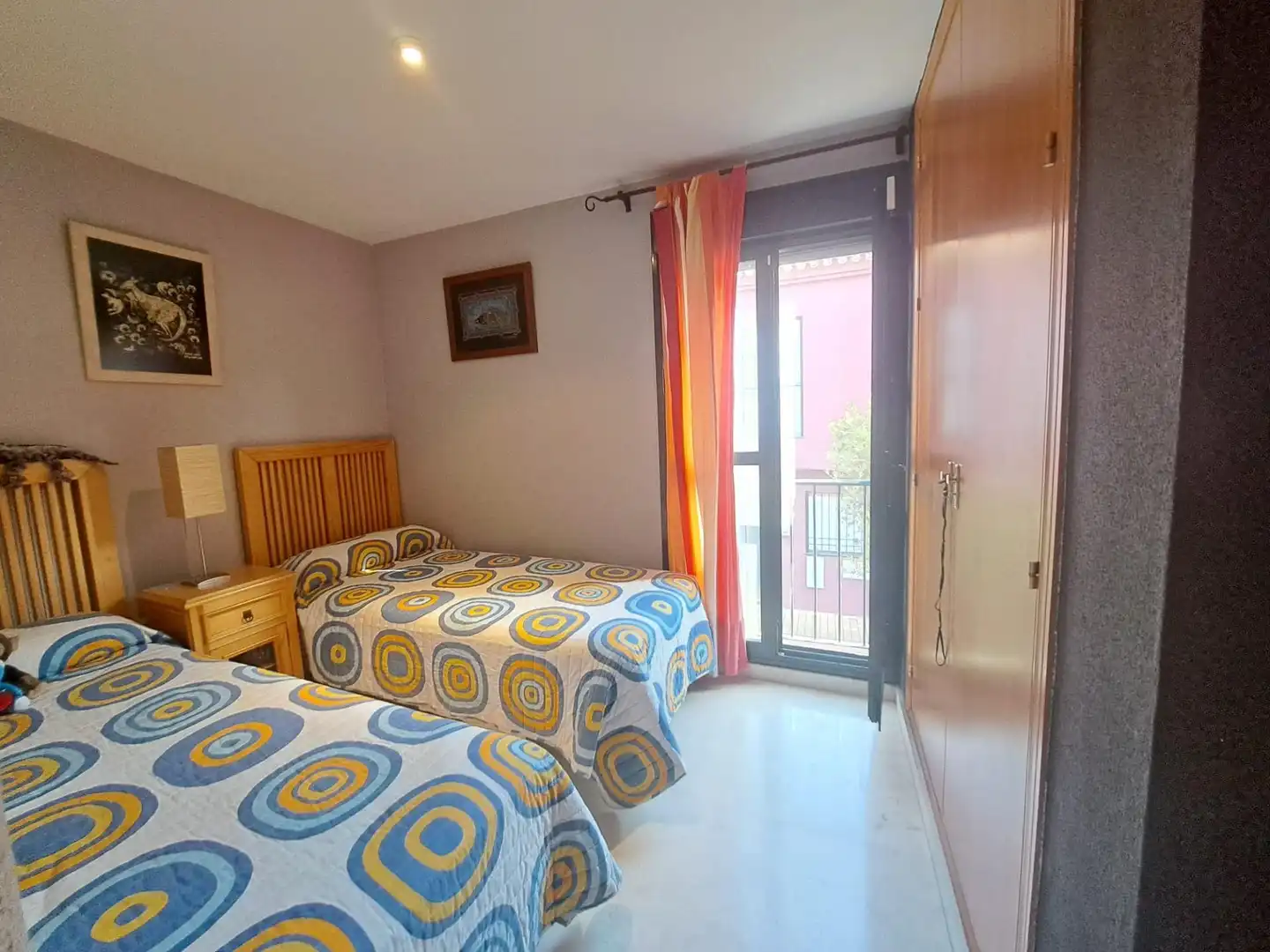 Dormitori de Casa adosada en venda en Chiclana de la Frontera amb Aire condicionat, Calefacció i Jardí privat