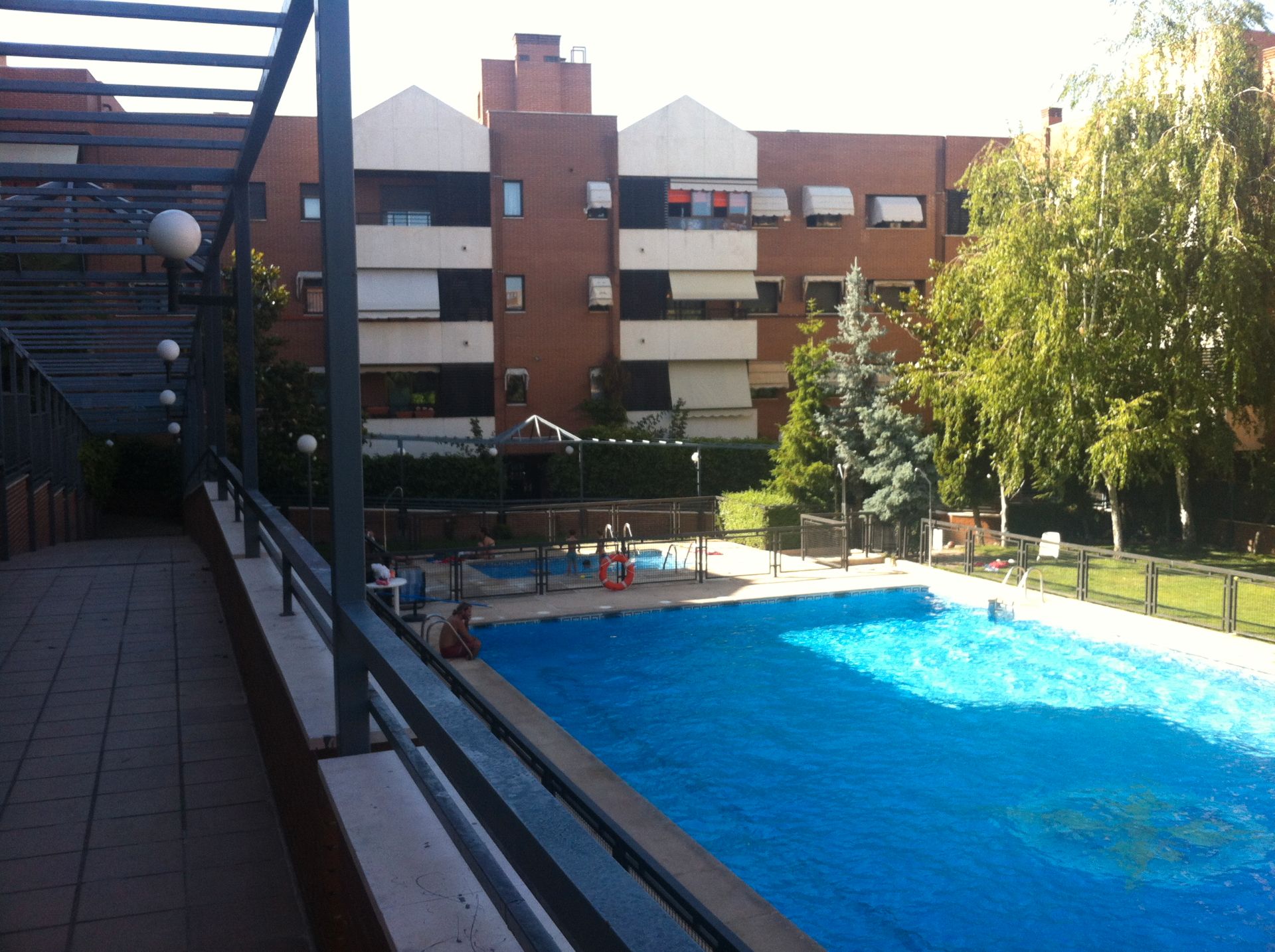 Swimming pool of Flat to rent in Pozuelo de Alarcón  with Air Conditioner, Heating and Parquet flooring