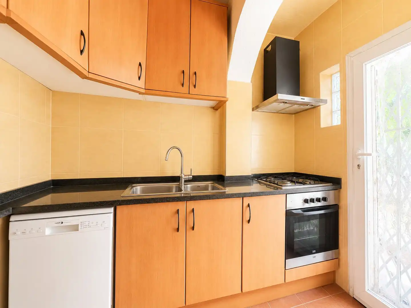 Cocina de Casa o chalet en venta en Arenys de Mar con Aire acondicionado, Calefacción y Jardín privado