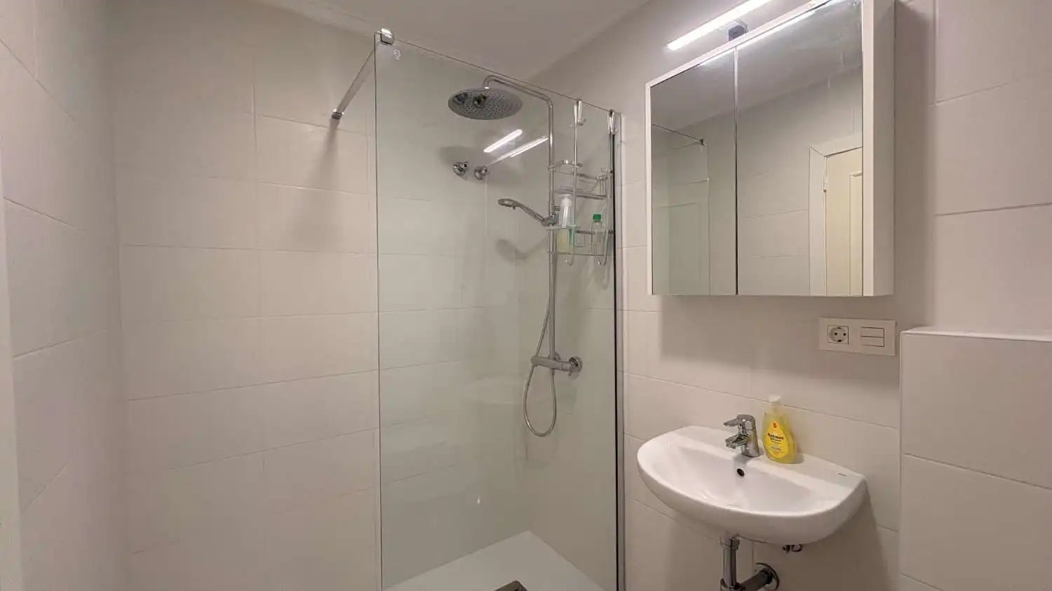 Bany de Apartament en venda en Orihuela amb Aire condicionat, Calefacció i Piscina