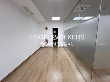 Oficina amb ascensor de lloguer a El Gall