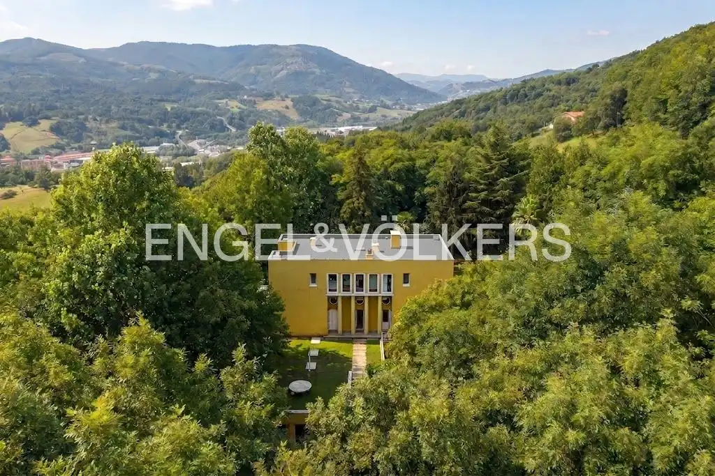 Exterior view of Houses for sale in Andoain  with Air Conditioner, Heating and Private garden