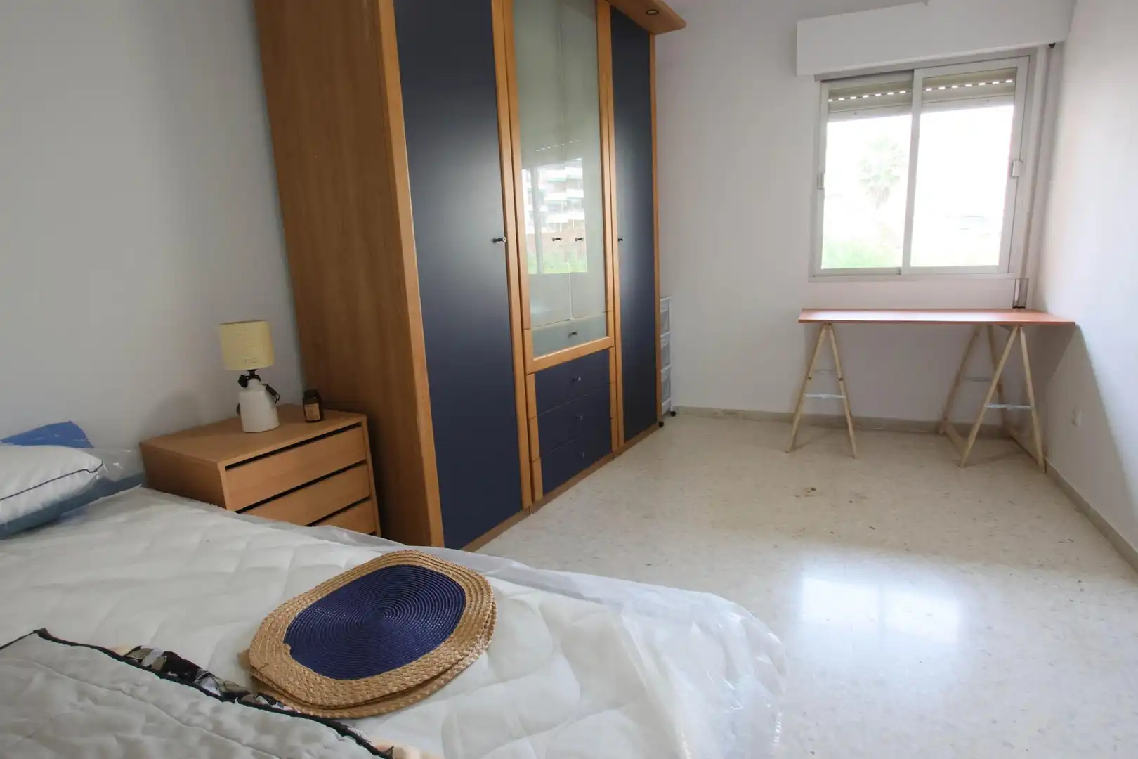 Habitación de Piso de alquiler en Badajoz con Terraza y Amueblado