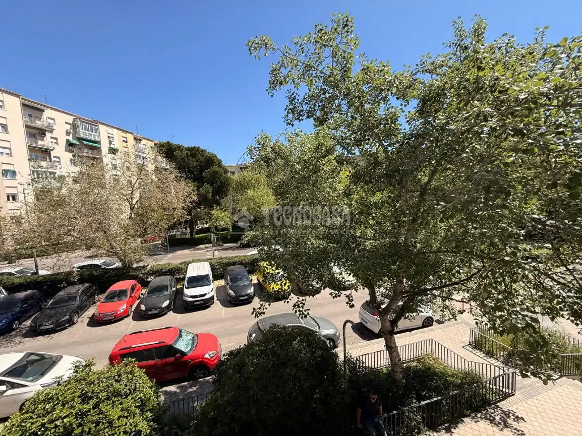 Außenansicht von Wohnung zum Verkauf in Madrid mit Klimaanlage, Möbliert und Haustechnik
