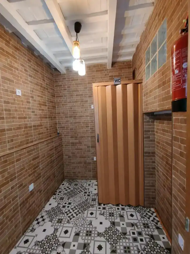 Badezimmer von Geschaftsraum zur Miete in Tarifa